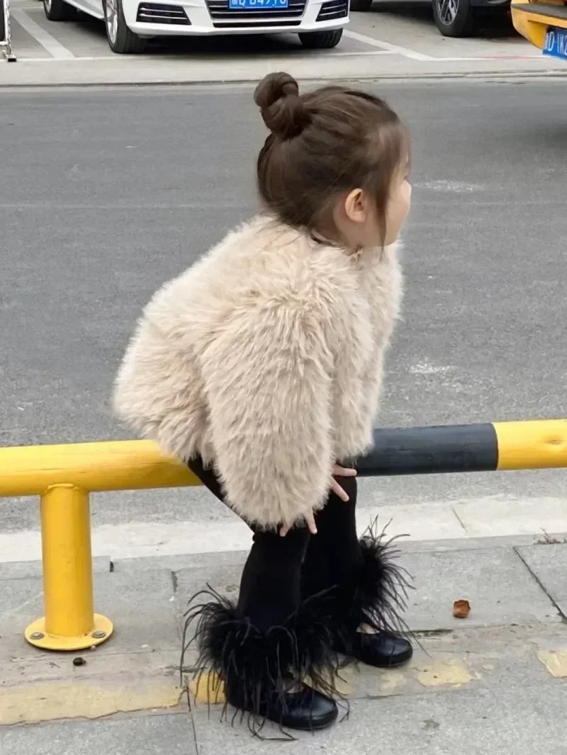 Girls Fur jacket Fashion Outfit