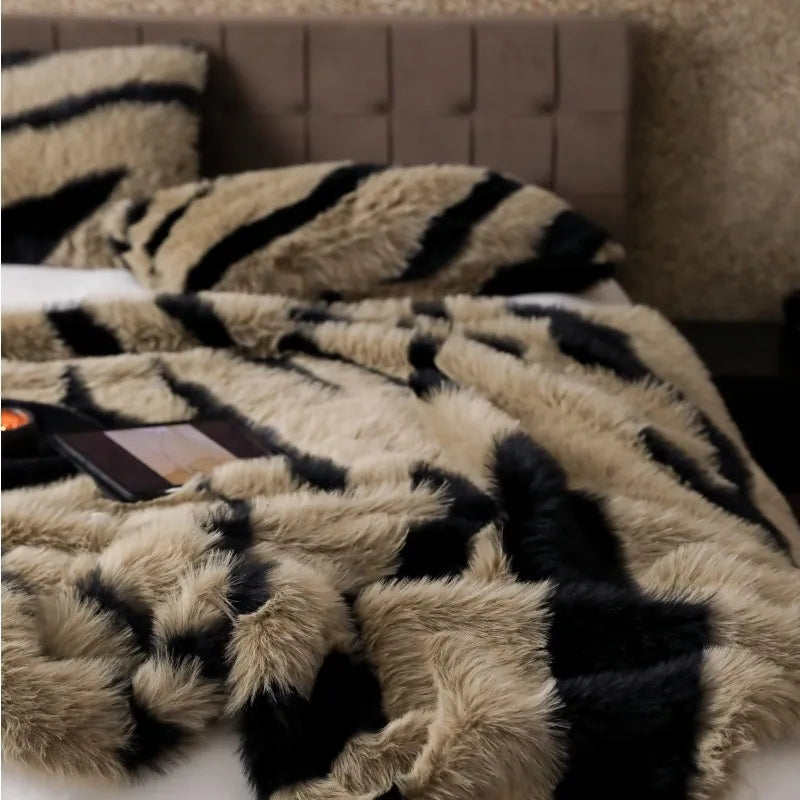 Luxury Fur Warm Autumn/Winter thick Blanket