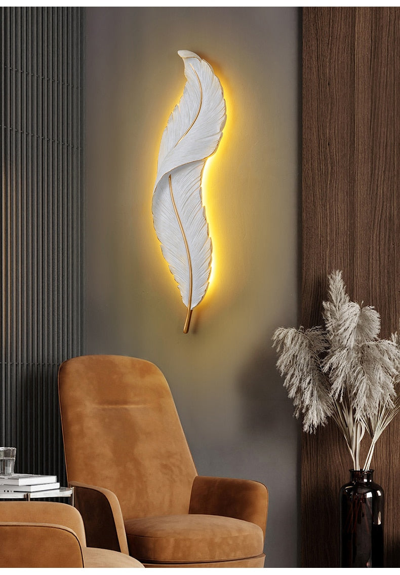 Feather wall lamp