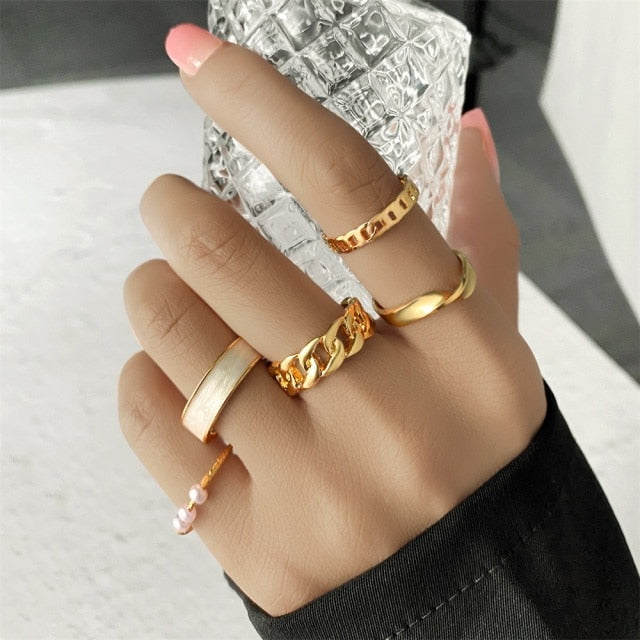 Boheemse gouden set ringen