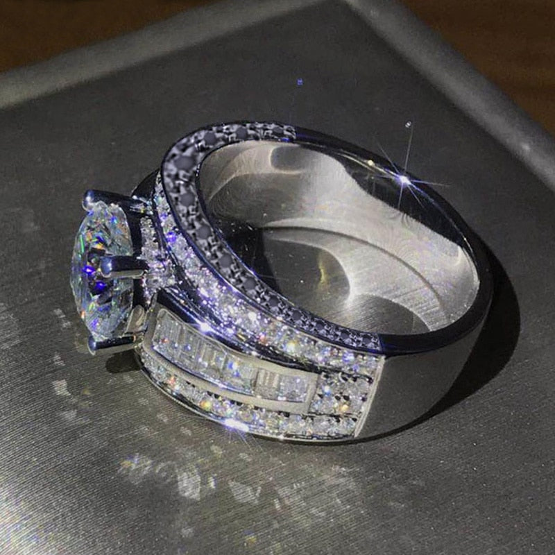 Luxusní snubní prsteny s brilantními kubickými zirkony