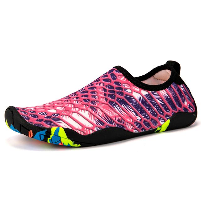 Scarpe da donna 2022 Sneakers Scarpe da campeggio da pesca per uomini Donne a piedi nudi Beach Water Lovers Nuoto Scarpe da bicicletta Morbide pantofole